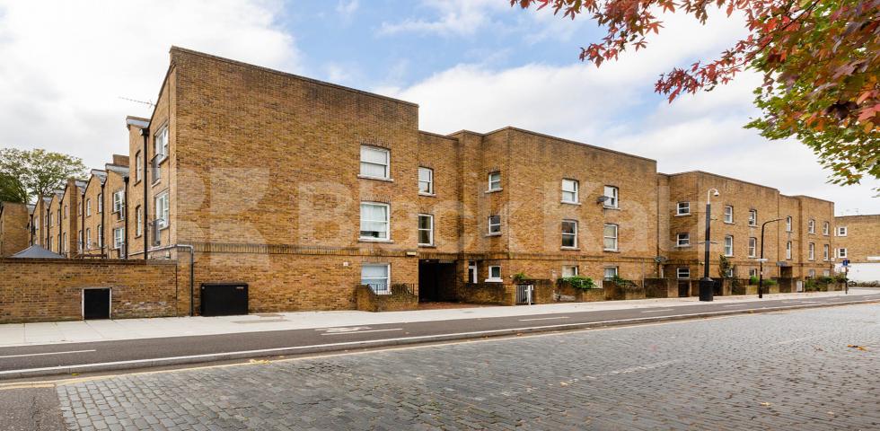 Amazing recently refurbished spacious one bed minutes to euston & regents park Purchese Street, Euston